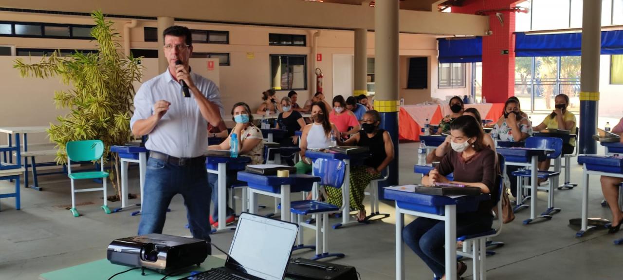 Foto 2 de 8 — Educação de Trabiju promove capacitação aos professores e se prepara para a volta às aulas